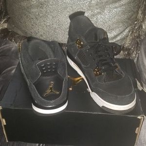 Air Jordans 4 Retro BG